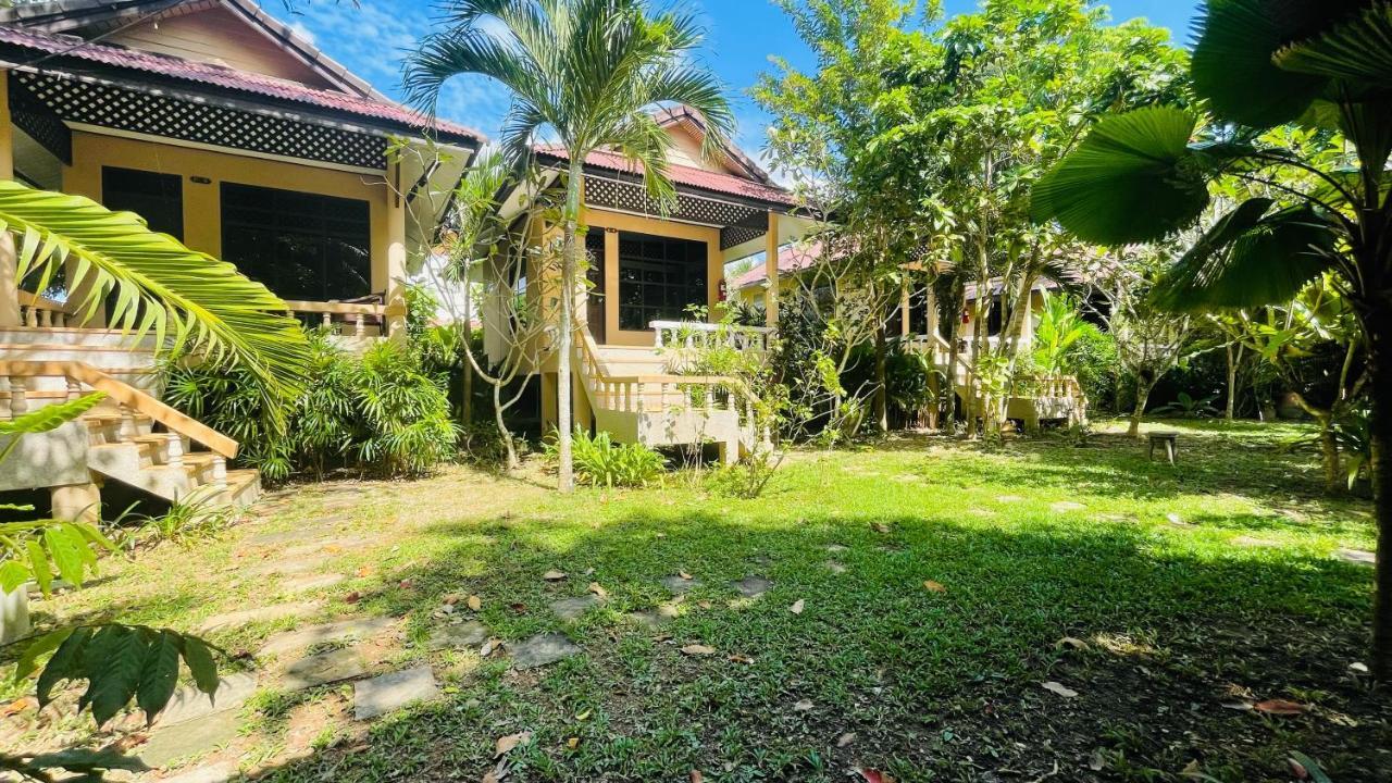 Clean Beach Resort Koh Lanta Exterior photo