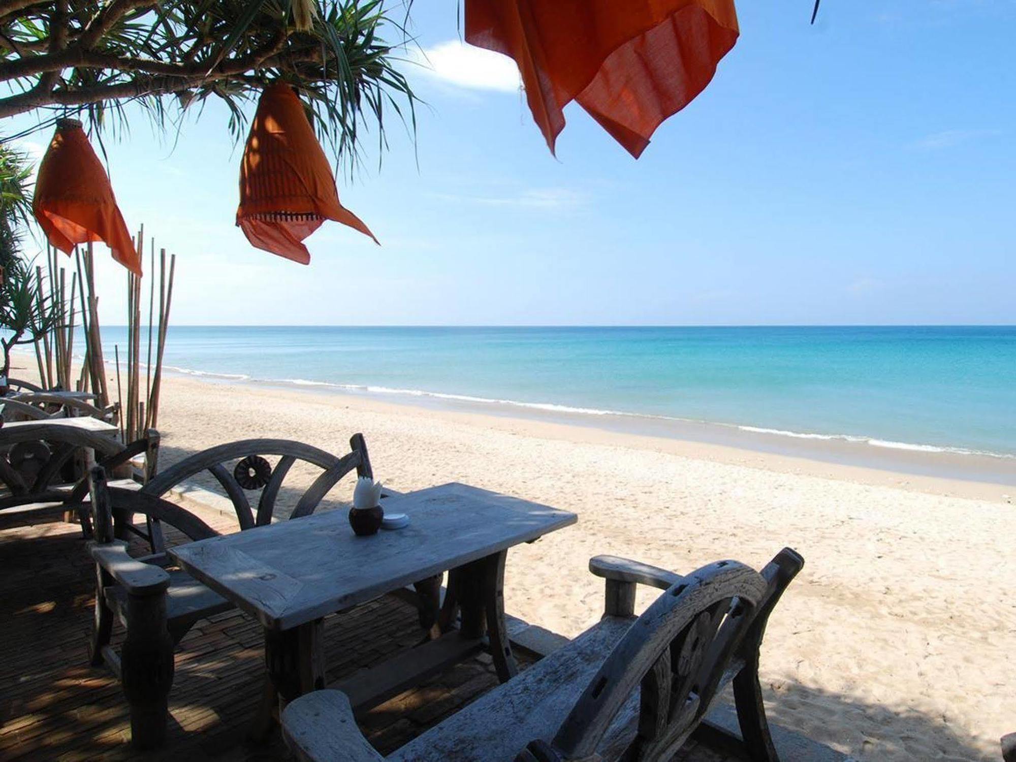 Clean Beach Resort Koh Lanta Exterior photo